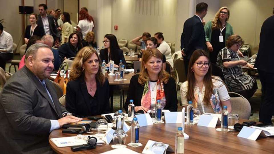 Родовата еднаквост како фактор за посилни, поотпорни заедници способни да ги издржат предизвиците на климата што се менува