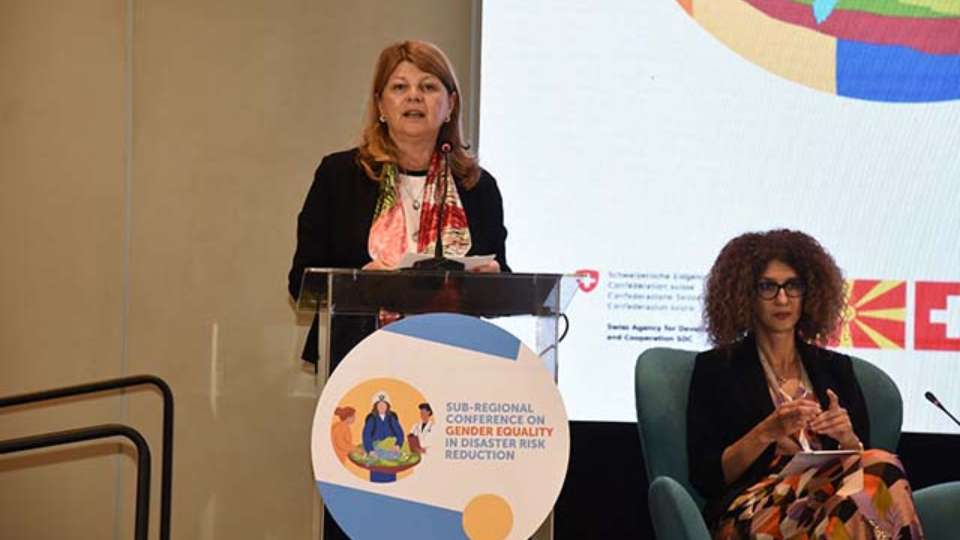 Родовата еднаквост како фактор за посилни, поотпорни заедници способни да ги издржат предизвиците на климата што се менува