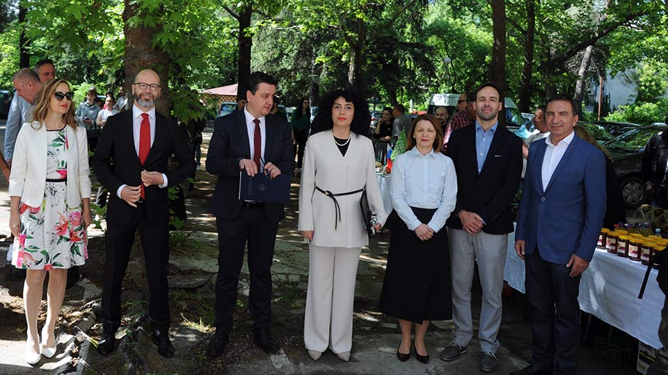 Паркот на пчелата е уникатен објект не само во Македонија, туку и во регионот