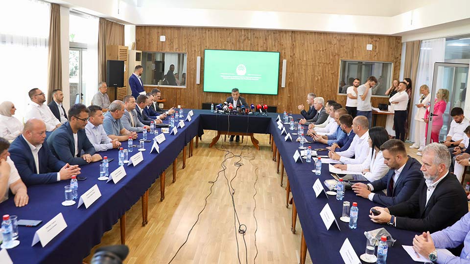 Поддршка со 227 милиони денари за 43 проекти во 33 општини